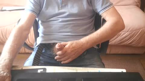 Snapshot of piavola chatting on July 2026 08:18:02 AM piavola online show from July 2026 08:18:02 AM