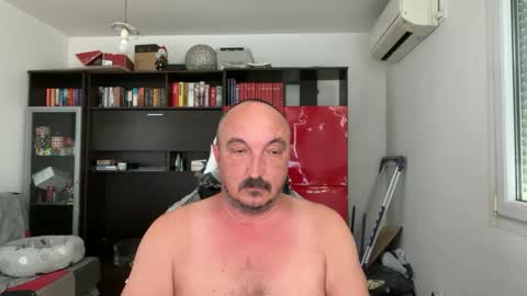 picard256 online show from April 2026 08:20:01 AM