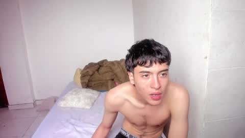 Snapshot of picaszomilos350 chatting on May 2026 02:13:01 PM picaszomilos350 online show from May 2026 02:13:01 PM