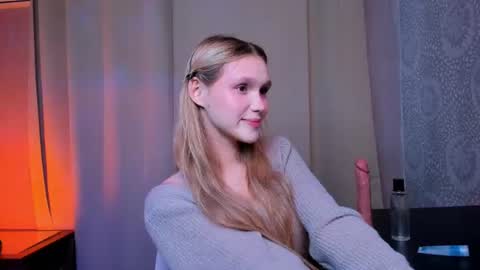 Snapshot of pickanicole chatting on June 2026 04:11:01 AM Adeline online show from June 2026 04:11:01 AM