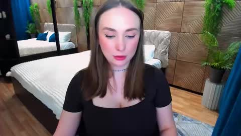 Emelie online show from February 2026 05:40:02 PM