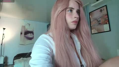 Piera online show from August 2026 07:06:01 PM