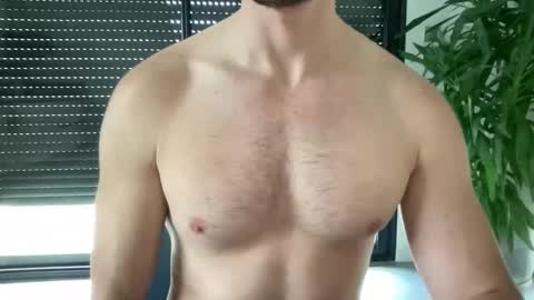 pierre81000 online show from November 2025 11:33:02 AM