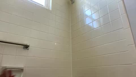 pierre8inch online show from April 2026 06:13:02 PM