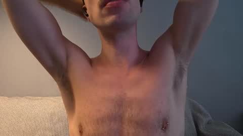 Snapshot of pierre_lucaxxx chatting on May 2026 04:31:01 AM Luca Follow Me twitter - PierreLucaXXX fansly online show from May 2026 04:31:01 AM