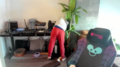 Pierre Fitch online show from February 2025 09:48:01 PM