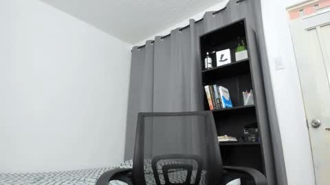 Pierre online show from March 2025 01:25:02 PM