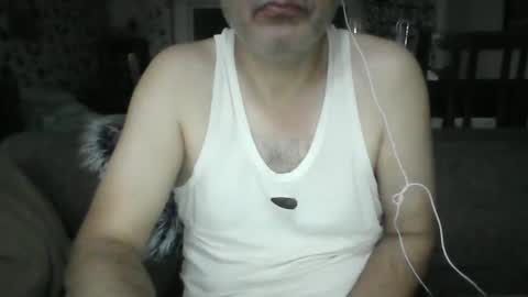 Snapshot of pikolo71 chatting on December 2024 08:29:01 PM Tom online show from December 2024 08:29:01 PM