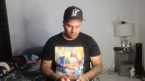 pikoro_gomez online show from December 2024 04:52:01 AM