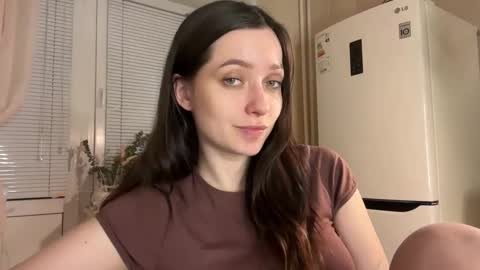 Trisha     online show from December 2025 07:40:02 PM