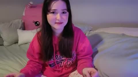 Snapshot of pillogoddess chatting on June 2026 09:22:01 AM PilloGoddess online show from June 2026 09:22:01 AM