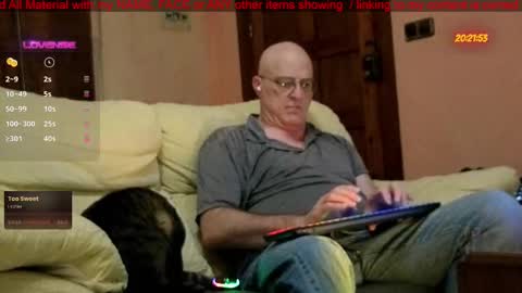 Snapshot of pilot_dave_69 chatting on February 2025 07:19:02 PM Dave online show from February 2025 07:19:02 PM