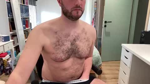 pilou online show from February 2026 12:05:02 PM