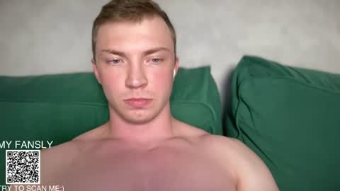 Snapshot of pimple_gang chatting on June 2026 11:14:02 PM Sasha online show from June 2026 11:14:02 PM