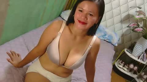 Snapshot of pinay_flor chatting on April 2026 02:25:02 AM IM FLOR online show from April 2026 02:25:02 AM