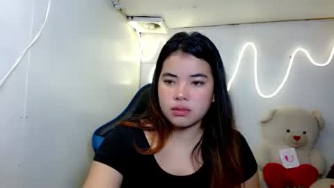 ur jessa pinay new online show from April 2026 01:12:01 PM