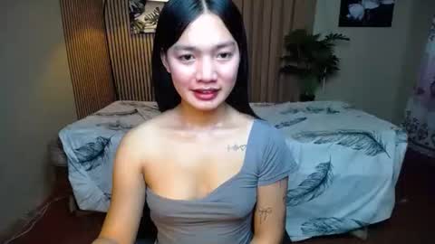 Shenna online show from October 2025 05:08:02 AM