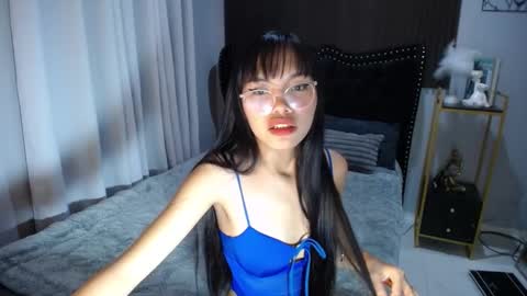 Snapshot of pinay_slutx chatting on March 2025 12:12:01 PM dee online show from March 2025 12:12:01 PM