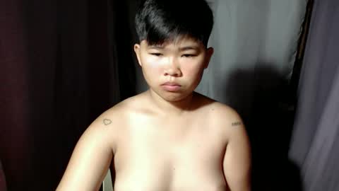 Lyn the Lesbian online show from November 2025 09:25:02 PM