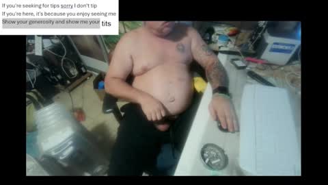 Snapshot of pini_z chatting on January 2025 08:02:02 PM pini_z online show from January 2025 08:02:02 PM