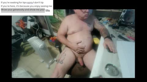 Snapshot of pini_z chatting on February 2025 09:34:02 PM pini_z online show from February 2025 09:34:02 PM