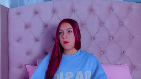 pink_bonnie online show from September 2025 01:46:01 PM