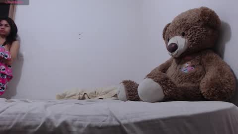 pink_love_25 online show from March 2026 07:57:02 AM