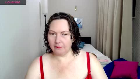 Katie online show from October 2025 04:39:01 PM