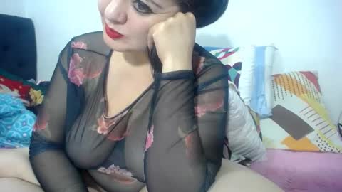 Snapshot of pinkafroditaxx chatting on October 2025 03:22:01 PM pinkafroditaxx online show from October 2025 03:22:01 PM