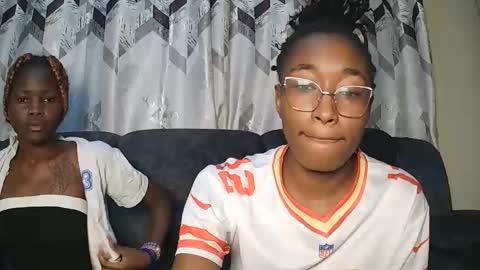 PinkyAura online show from February 2026 11:09:02 AM