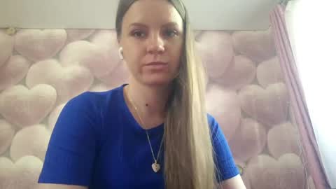 Snapshot of pinkiesadlier chatting on May 2026 06:20:01 AM Lola online show from May 2026 06:20:01 AM