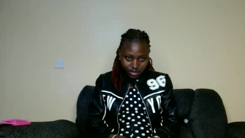 Snapshot of pinklover2003 chatting on July 2026 06:43:02 AM Serena online show from July 2026 06:43:02 AM