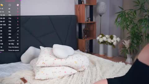 Snapshot of pinkncrazy chatting on February 2025 04:26:01 AM HERES ALICE WELCOME EVERYONE LOVENSE DOMI REACT TO YOUR TIPS LETS MAKE A GREAT SHOW TOGETHER online show from February 2025 04:26:01 AM
