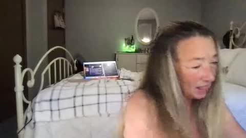 Lacey online show from October 2025 04:30:02 PM