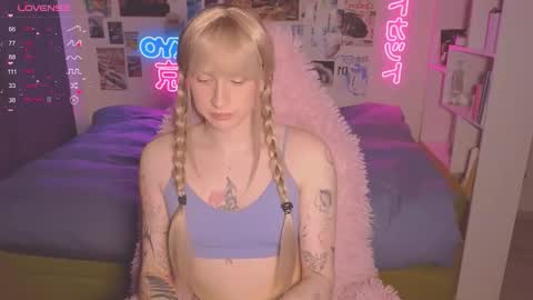 pinkvenom_ online show from September 2025 07:30:02 PM