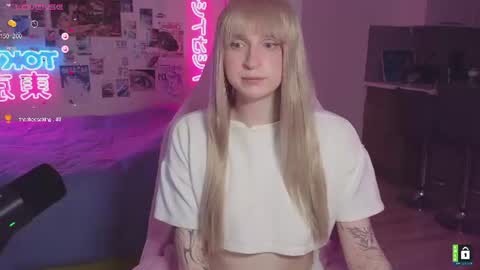 pinkvenom_ online show from July 2026 05:01:02 PM