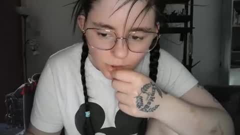 pinkwife97 online show from September 2025 11:32:02 AM