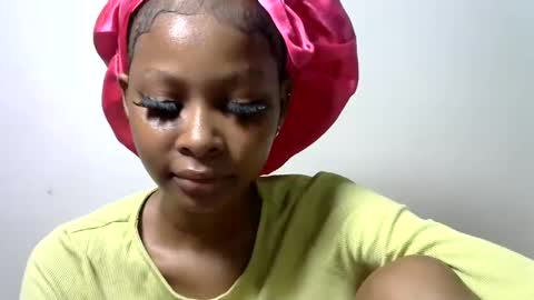 pinky_lov online show from February 2025 12:05:02 PM