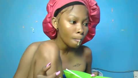 pinky_lov online show from October 2025 06:09:01 PM