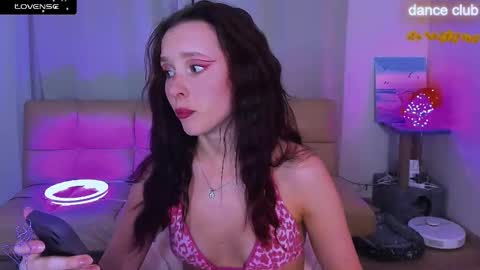 Alina online show from September 2025 06:18:01 PM