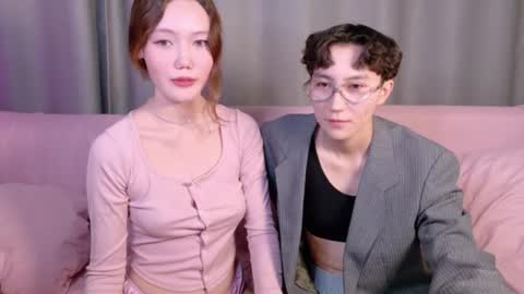 Li long hair and Ru short hair online show from July 2026 10:02:02 PM