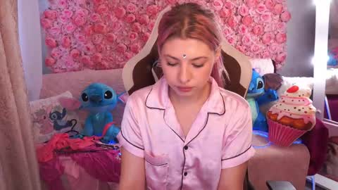 pinkytrix online show from June 2026 07:03:01 AM