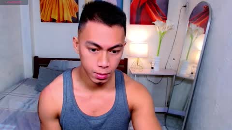 Snapshot of pinoymilker chatting on December 2024 01:49:01 PM ethan online show from December 2024 01:49:01 PM