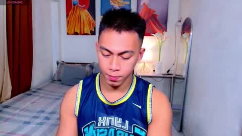 Snapshot of pinoymilker chatting on January 2025 05:57:01 AM ethan online show from January 2025 05:57:01 AM