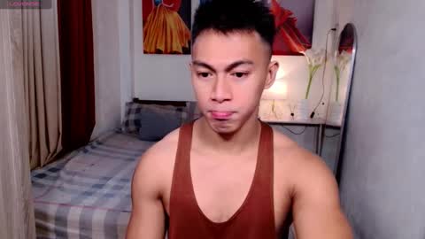 Snapshot of pinoymilker chatting on January 2025 03:48:02 AM ethan online show from January 2025 03:48:02 AM