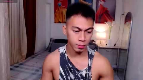Snapshot of pinoymilker chatting on January 2025 04:44:02 AM ethan online show from January 2025 04:44:02 AM