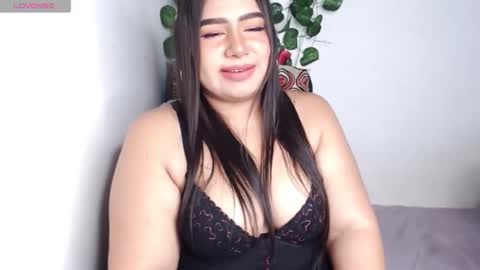 Snapshot of piscies_ass chatting on February 2025 07:53:02 AM Piscies Ass online show from February 2025 07:53:02 AM