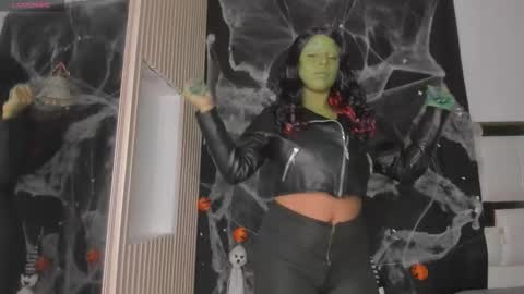 PittAndLunaa69 online show from October 2025 01:34:01 PM