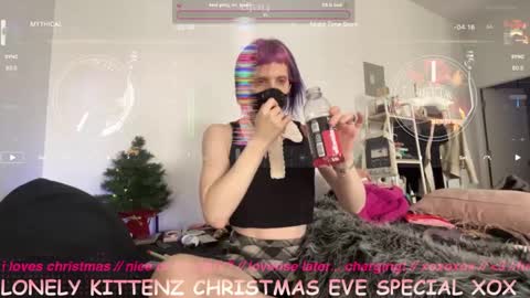 pixie_praxis online show from December 2024 05:02:01 PM