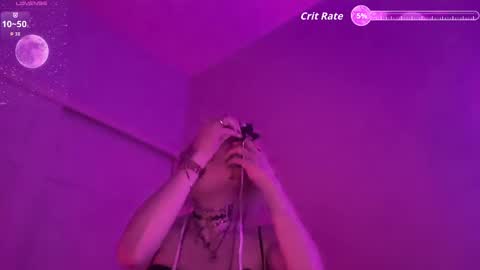 pixie_praxis online show from September 2025 03:00:02 AM